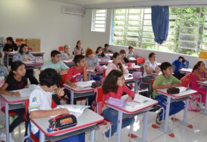 Read more about the article Secretaria de Educação antecipa férias escolar devido ao excesso de chuvas