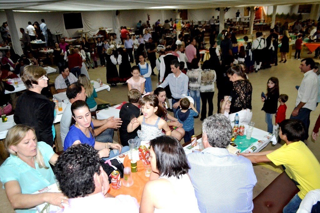You are currently viewing 2º Jantar Italiano reúne mais de 400 pessoas em Ouro Verde