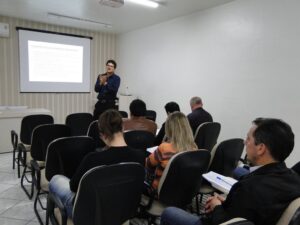 Read more about the article Dívida Ativa Municipal é tema de treinamento na AMAI