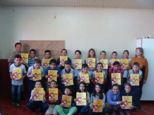 Read more about the article Estudantes de Ouro Verde participam das aulas do PROERD