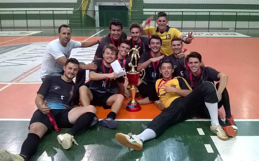 Read more about the article Ponte Serrada conquista terceiro lugar em Campeonato Aberto de Futsal