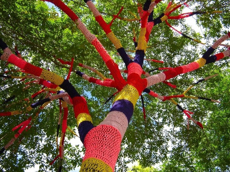 You are currently viewing Árvores serão enfeitadas com crochê neste sábado em Ponte Serrada