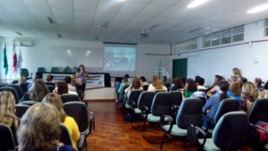 Read more about the article Educadores de Abelardo Luz participam de mais uma etapa curso de formação em Chapecó