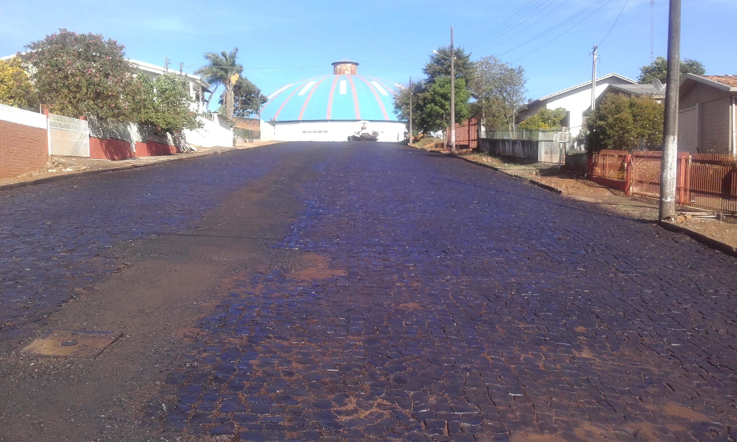 You are currently viewing Prefeitura retoma obras de asfaltamento nos bairros Schalon, Aparecida e Arthur Andreis