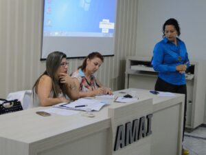Read more about the article Secretários de Saúde reuniram-se na AMAI