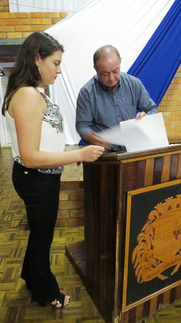 You are currently viewing Prefeito Edegar Giordani assina ordem de serviço para construção de creche na Barra Grande