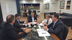 Read more about the article Prefeito Kiko participa de audiência com governador Raimundo Colombo