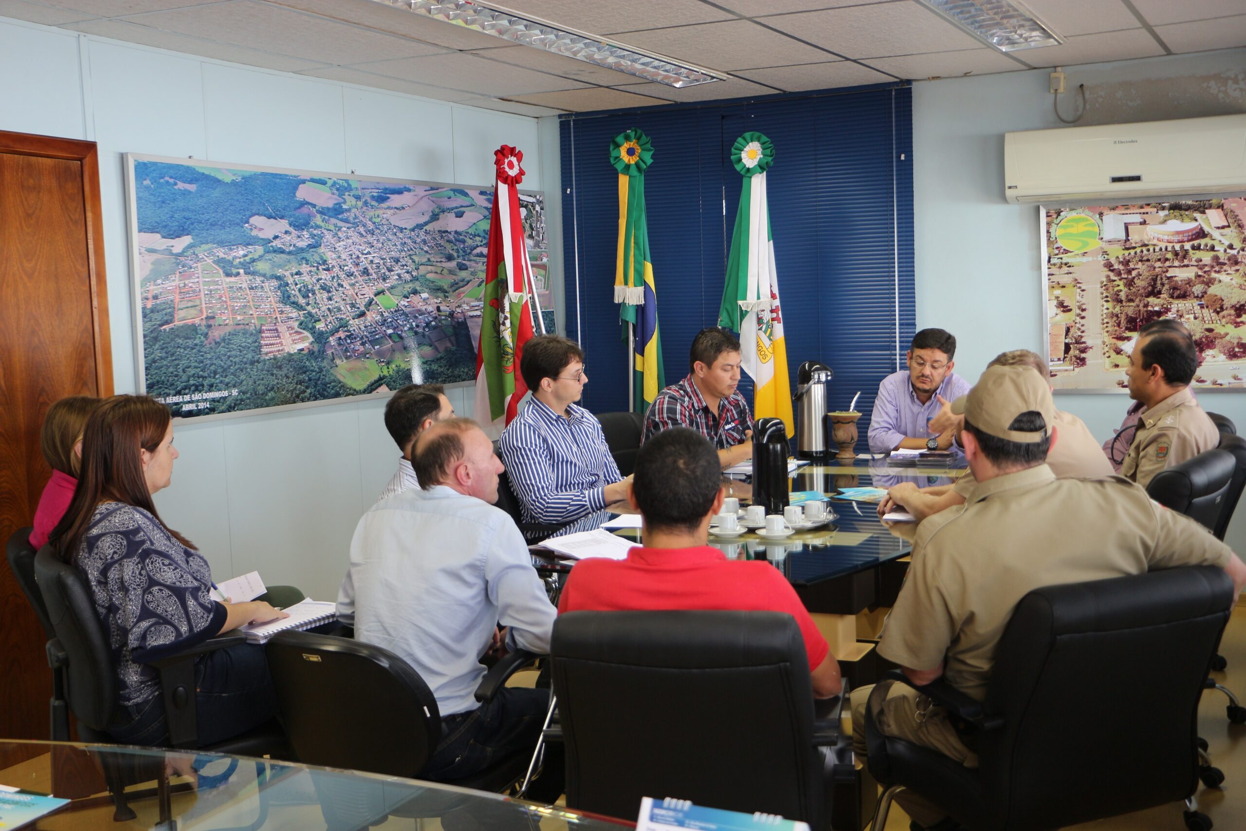 You are currently viewing Prefeito Kiko garante segurança total na 5ª FAIC São Domingos