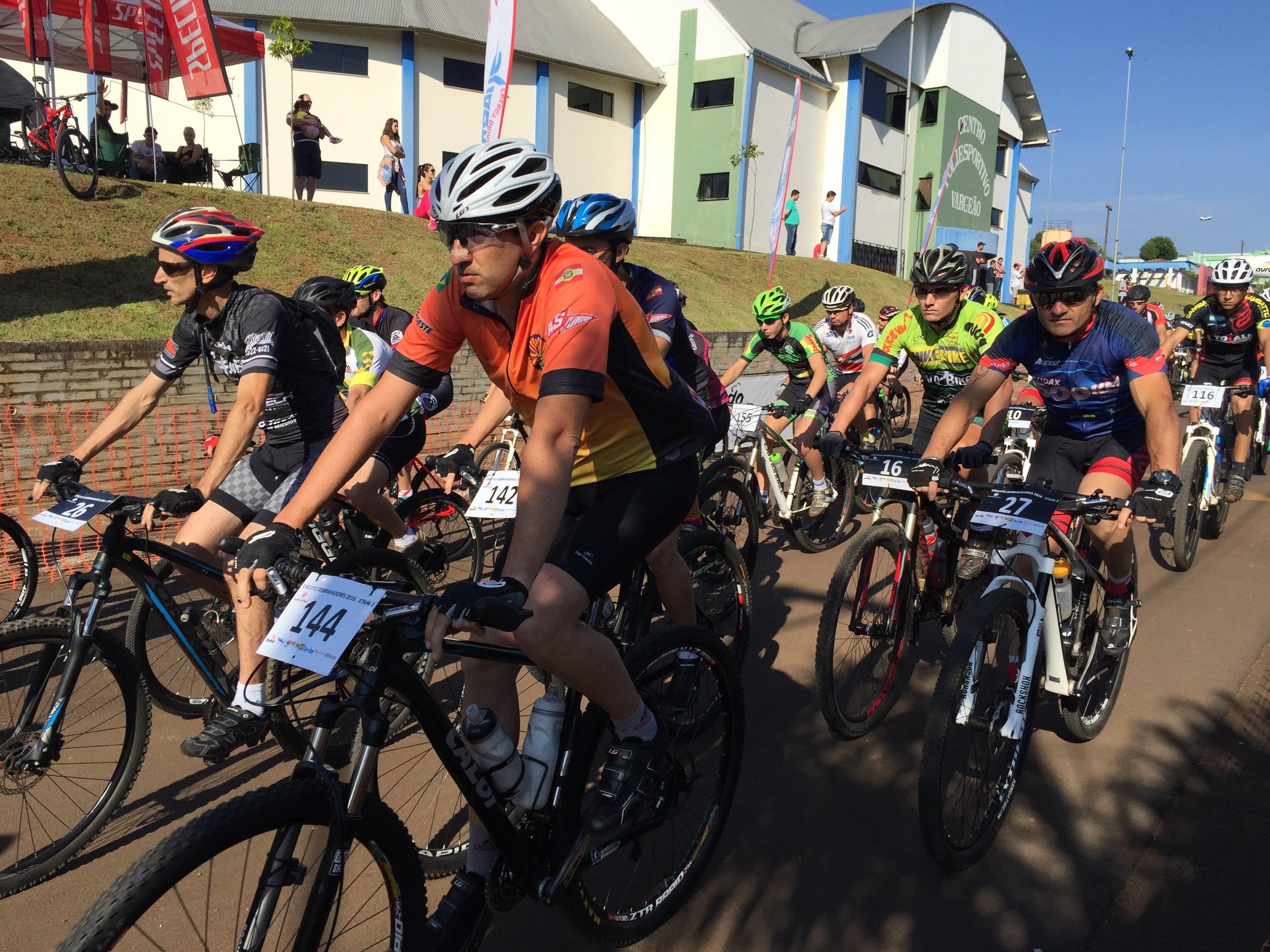 Read more about the article Circuito Desbravadores reúne ciclistas e abre as programações do aniversário de Vargeão