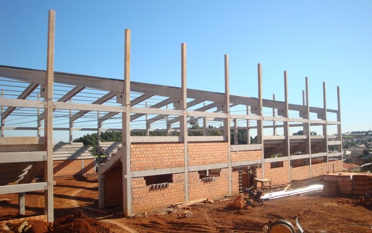 Read more about the article Obras do novo centro esportivo de Faxinal dos Guedes