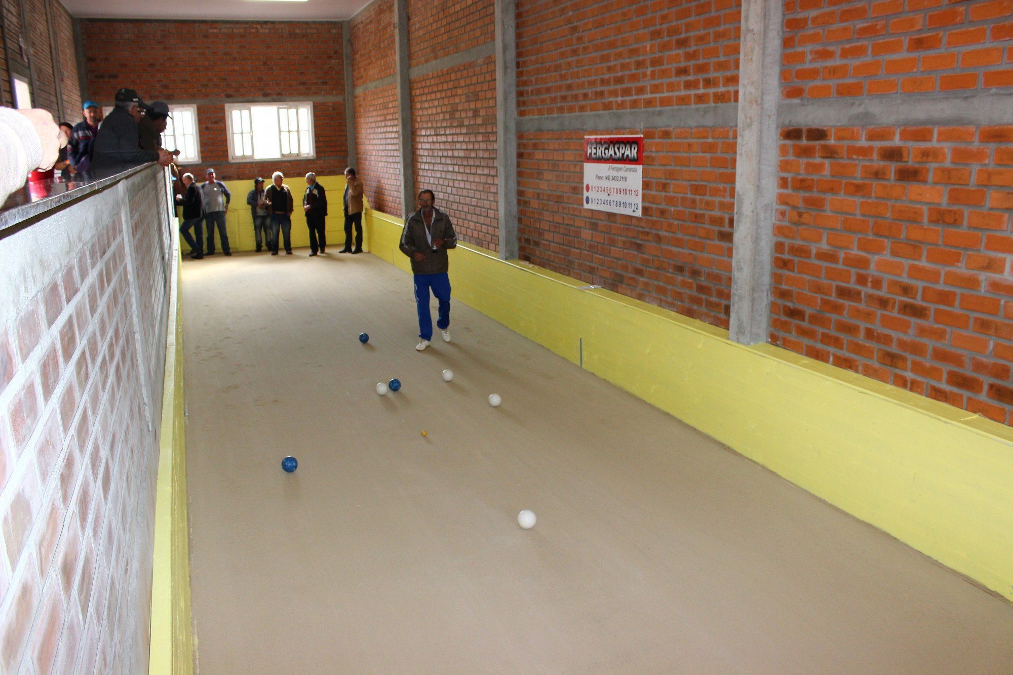 You are currently viewing Cerimônia marca inauguração de nova cancha de bocha em Passos Maia