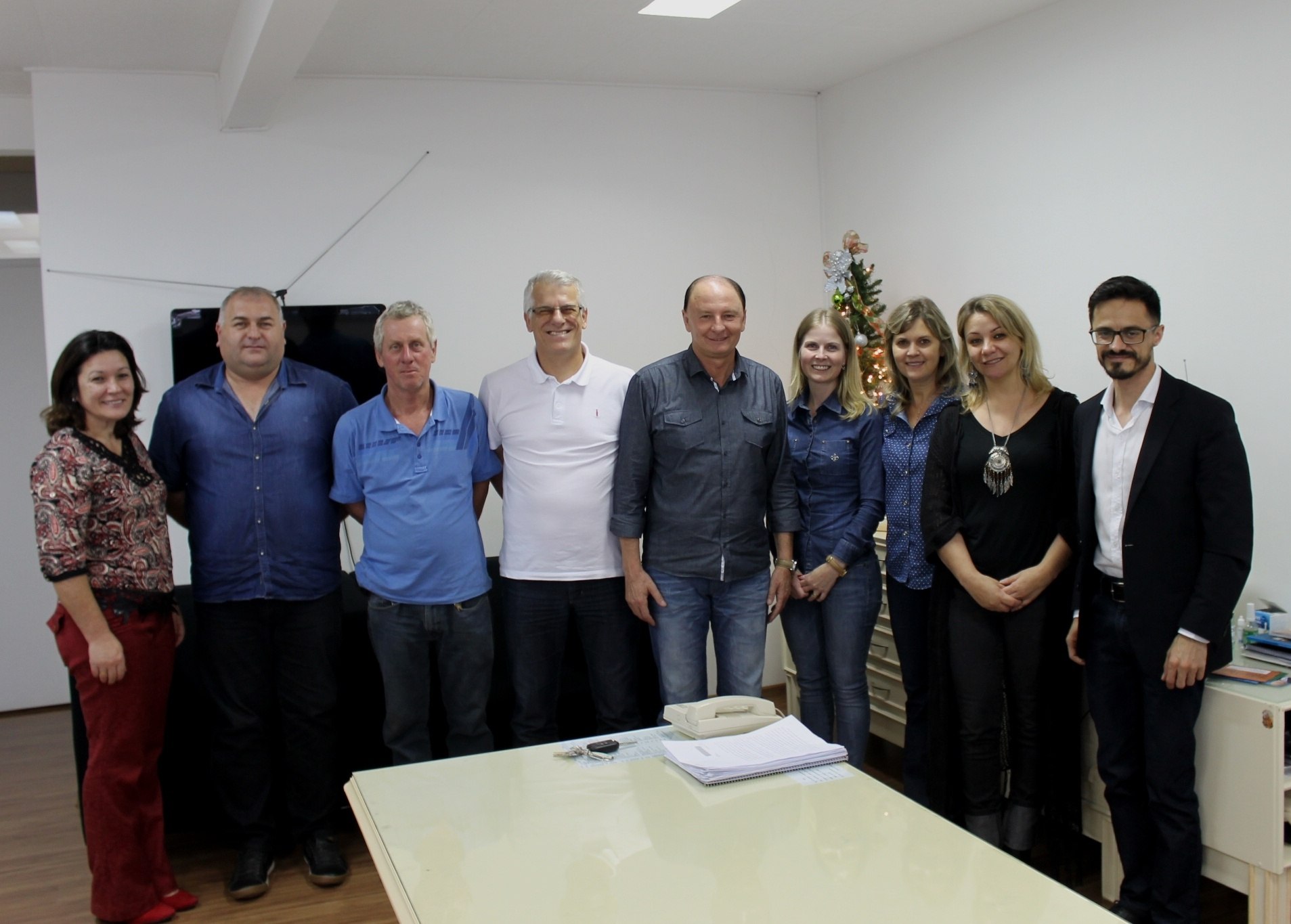 Read more about the article Emoção e agradecimento marcaram reunião de Secretários