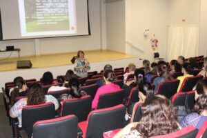 Read more about the article Professores da rede municipal de São Domingos participam de formação continuada