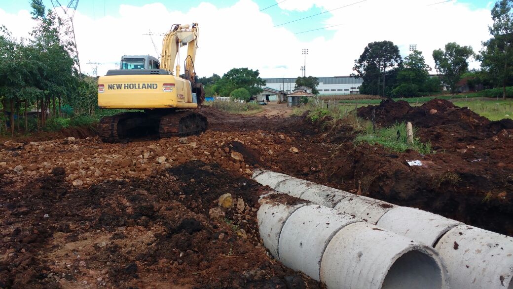 You are currently viewing Prefeitura realiza obras no Vila União para evitar pontos de alagamento