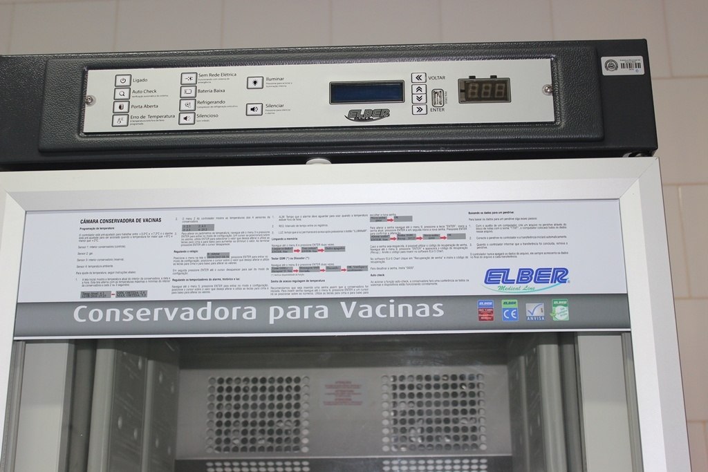 You are currently viewing Passos Maia adquire geladeira especial para armazenamento de vacinas
