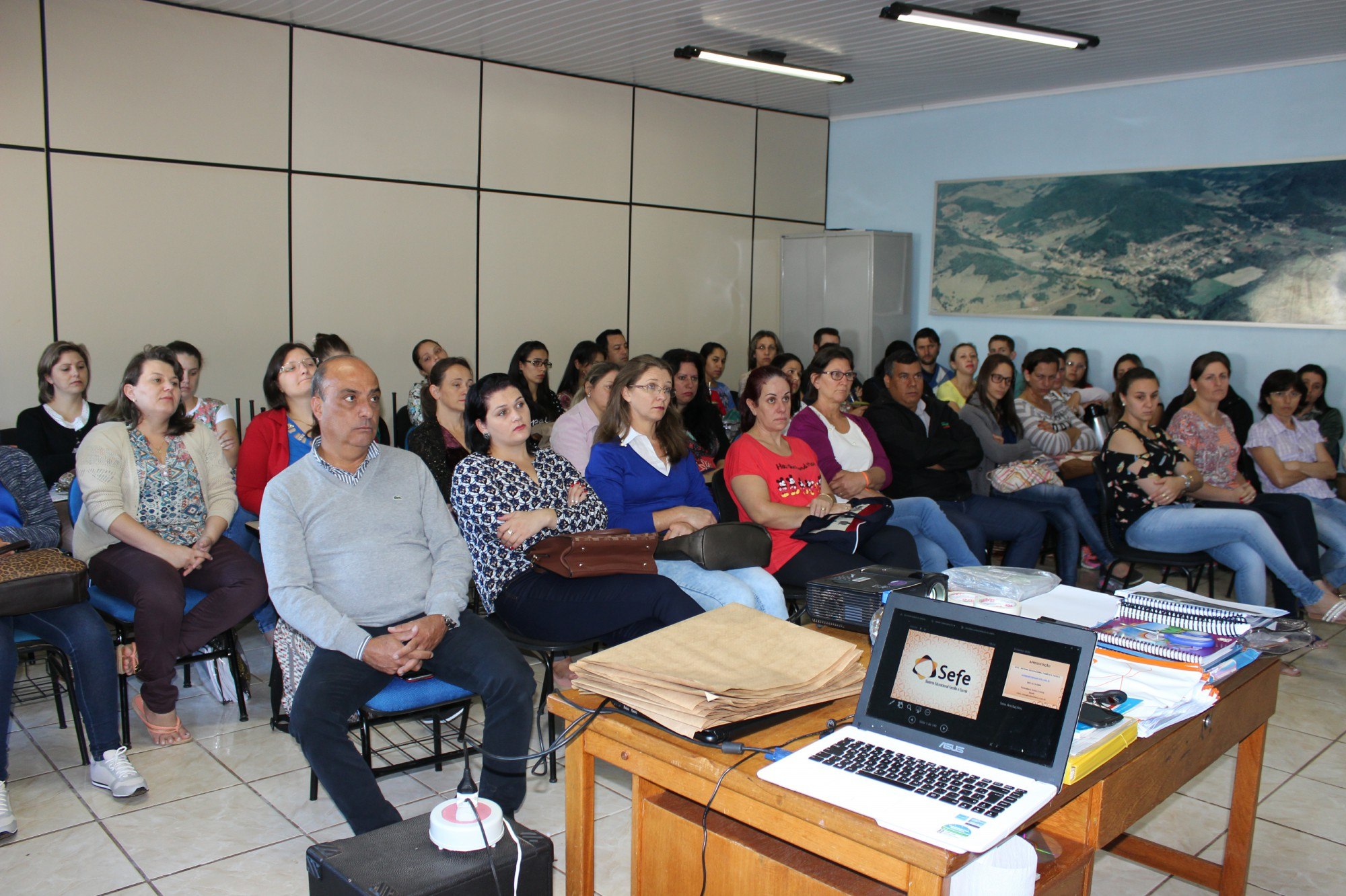 You are currently viewing Mais de 50 professores passam por capacitação em Passos Maia