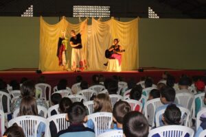 Read more about the article Contação de histórias comemora Dia Nacional do Livro Infantil em Passos Maia
