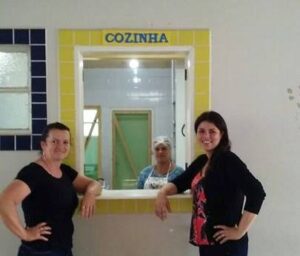 Read more about the article Vice-prefeita Fernanda Paglia fiscaliza merenda escolar em Ponte Serrada