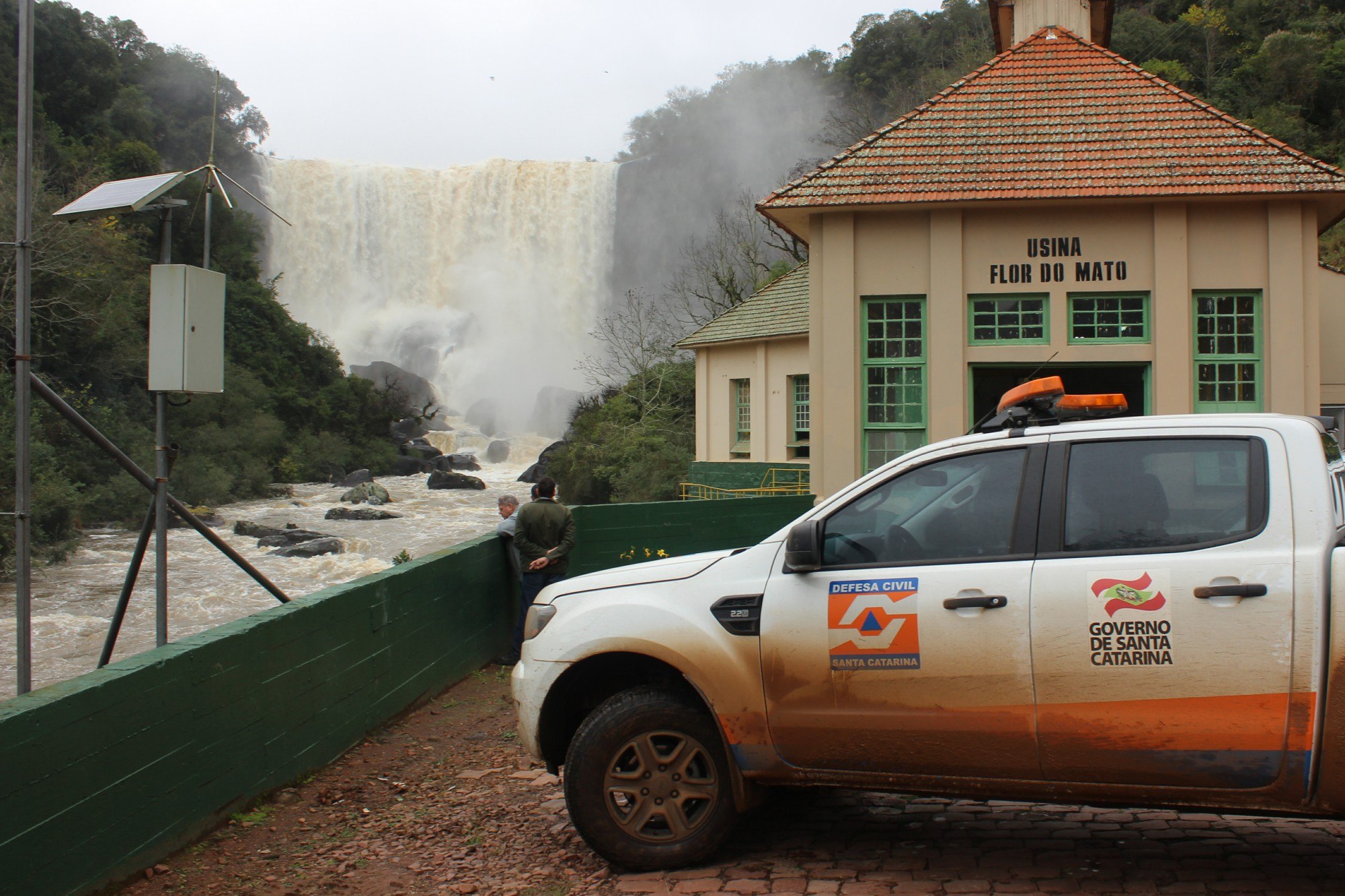 Read more about the article Defesa Civil de Passos Maia faz visita para monitorar barragem