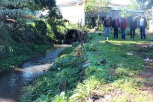 Read more about the article Conhecida a empresa que irá executar as obras de canalização do riacho no Bairro Santa Terezinha