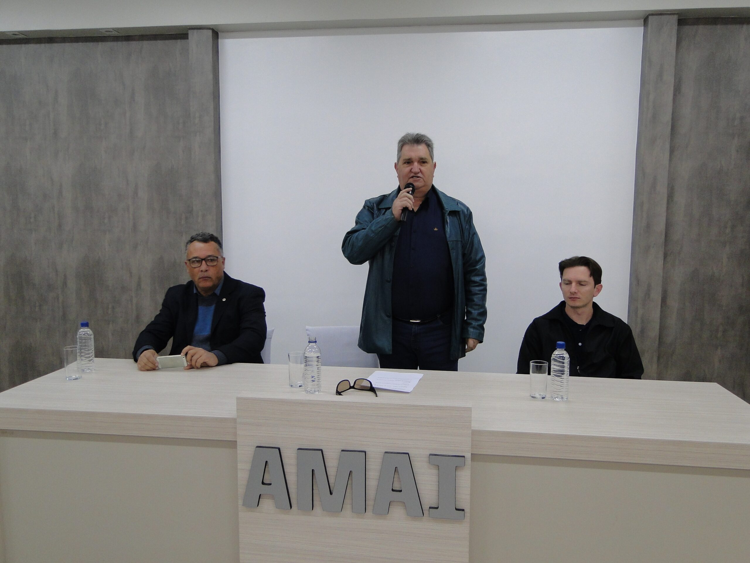 You are currently viewing Região da AMAI recebe formação da Escola do Legislativo de Santa Catarina