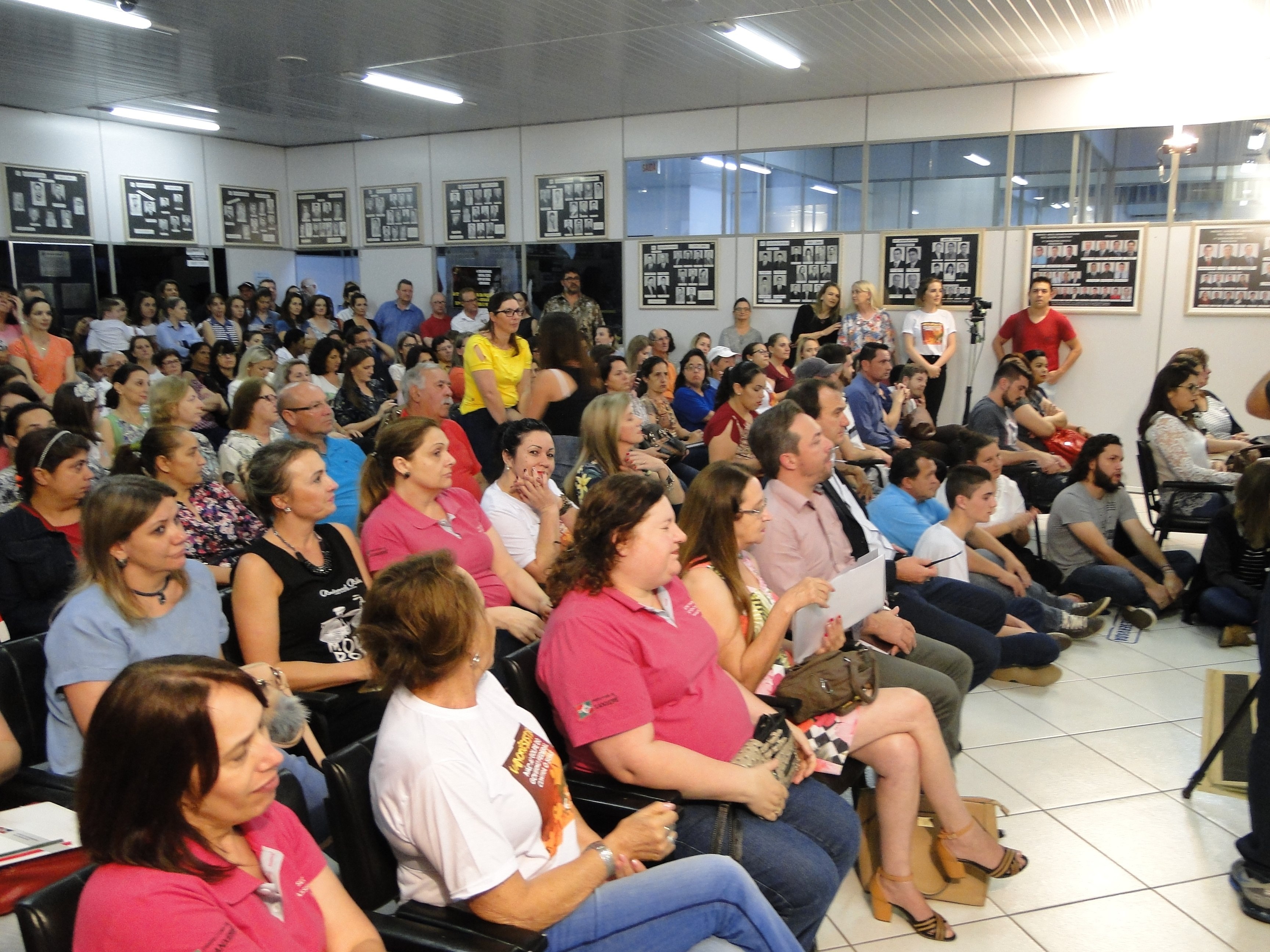 Read more about the article Audiência em Defesa do SUAS lotou auditório da Câmara de Vereadores de Xanxerê