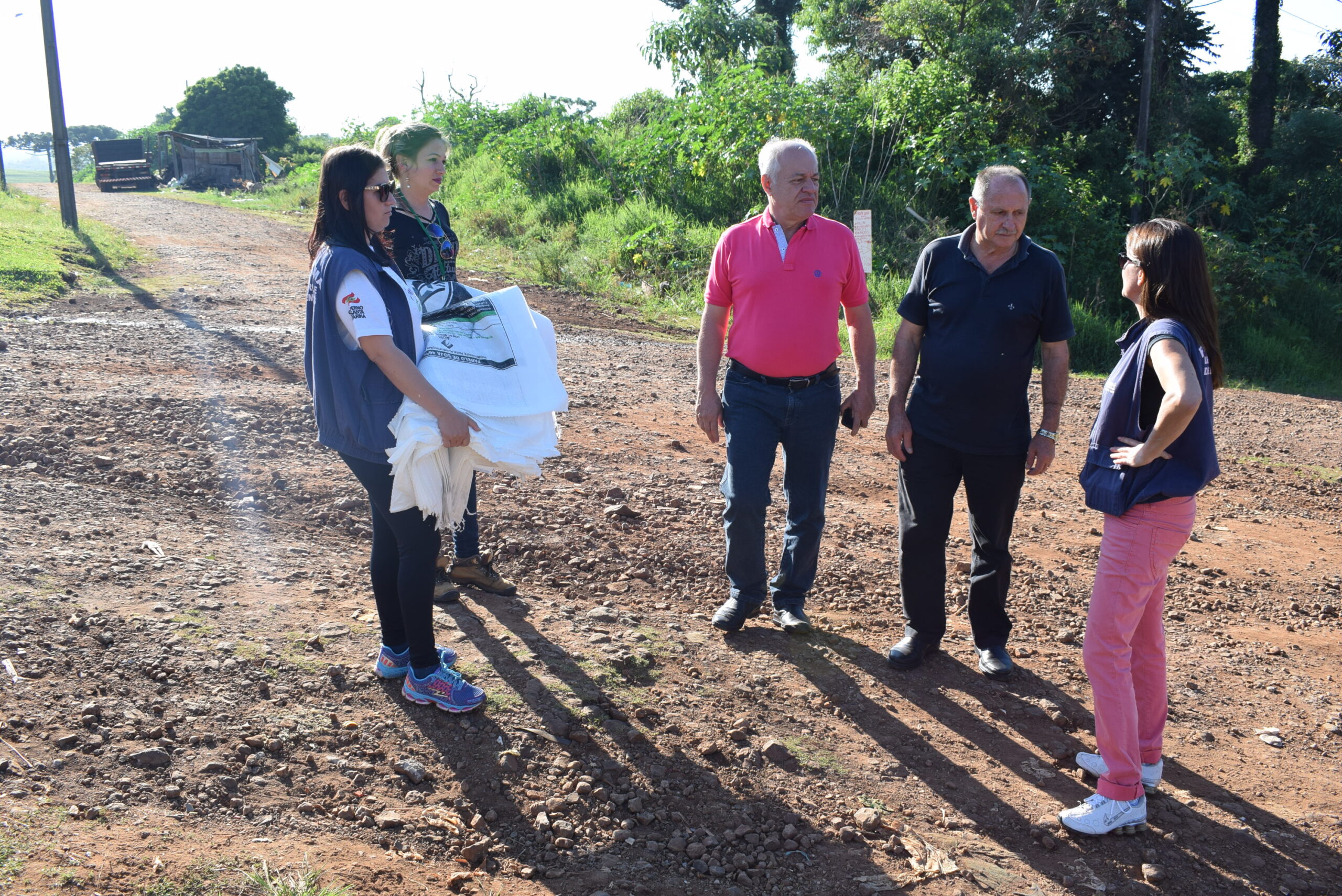 Read more about the article Mutirão de combate a dengue recolhe materiais que causam acúmulo de água e proliferação do mosquito