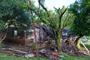 Read more about the article Vendaval atinge município de Marema causando danos consideráveis