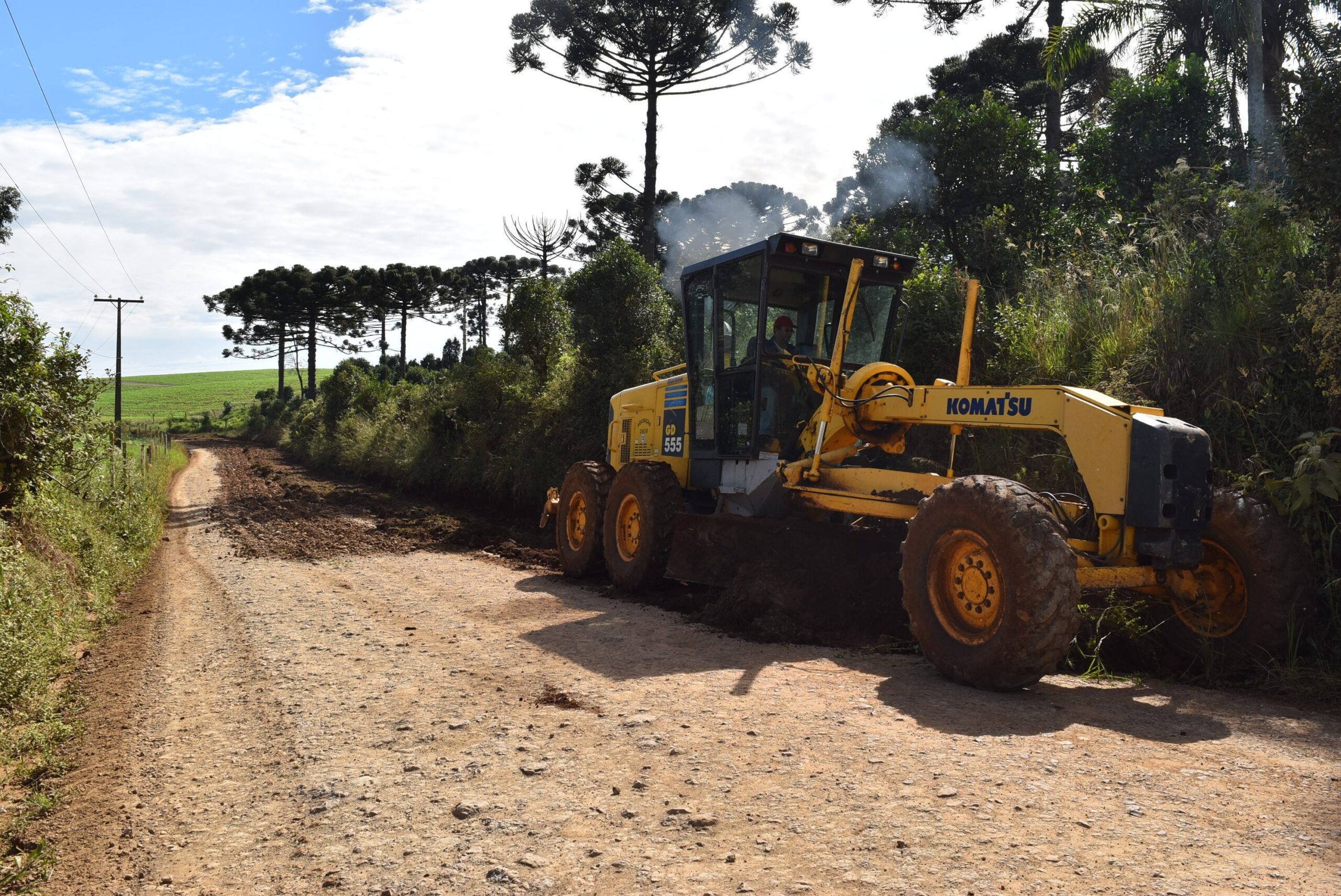 You are currently viewing Prefeitura de Xaxim investe em melhorias na estrada que liga o município a Arvoredo