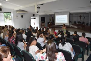 Read more about the article Secretaria Municipal de Educação e Cultura promove capacitação a professores dos CEIMs de Xaxim