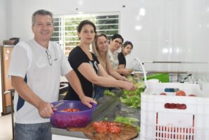 Read more about the article Prefeitura de Xaxim realiza 1ª Olimpíada dos Servidores Municipais para estimular integração no Dia do Trabalhador