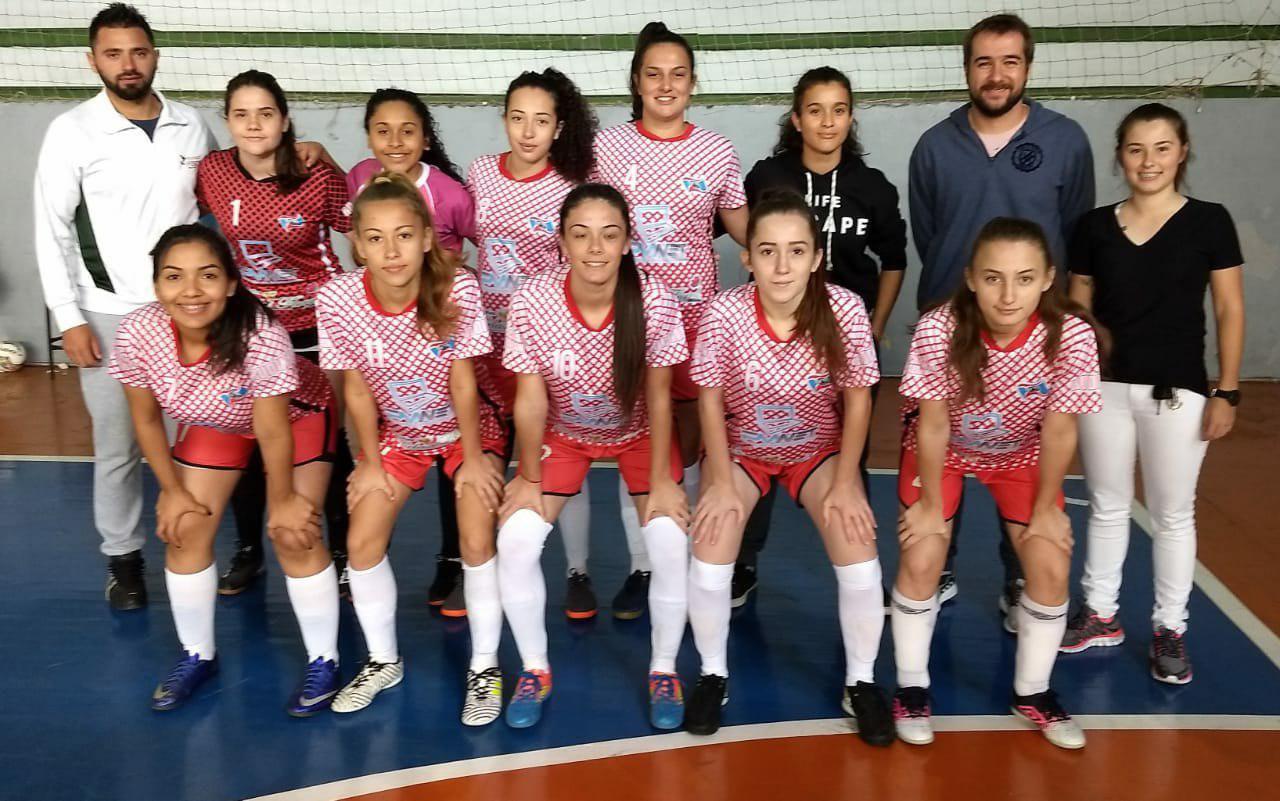 You are currently viewing Futsal feminino de Passos Maia conquista etapa microrregional dos Joguinhos Abertos de SC