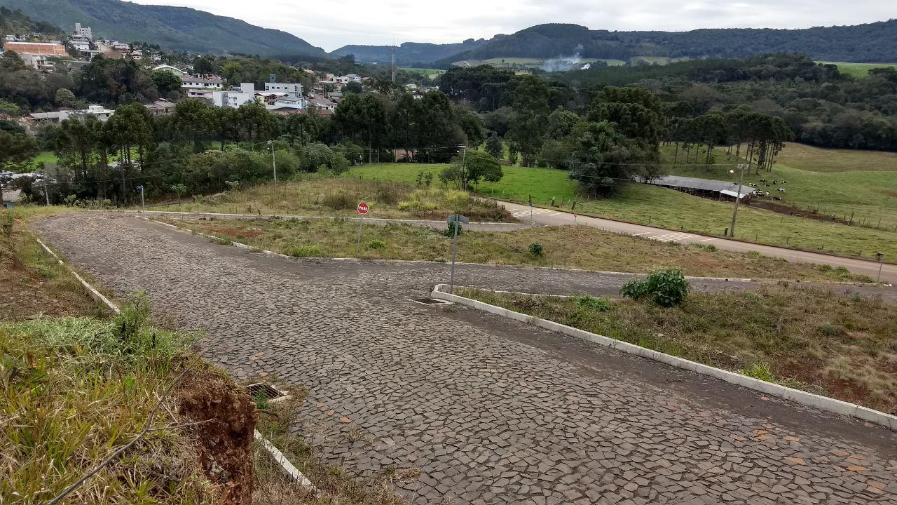 You are currently viewing Prefeito busca alternativa para construção de casas populares em Passos Maia