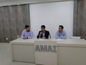 Read more about the article Saúde e novos projetos em pauta na Assembleia da AMAI