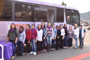 Read more about the article Ônibus Lilás mobilizou mulheres de Marema