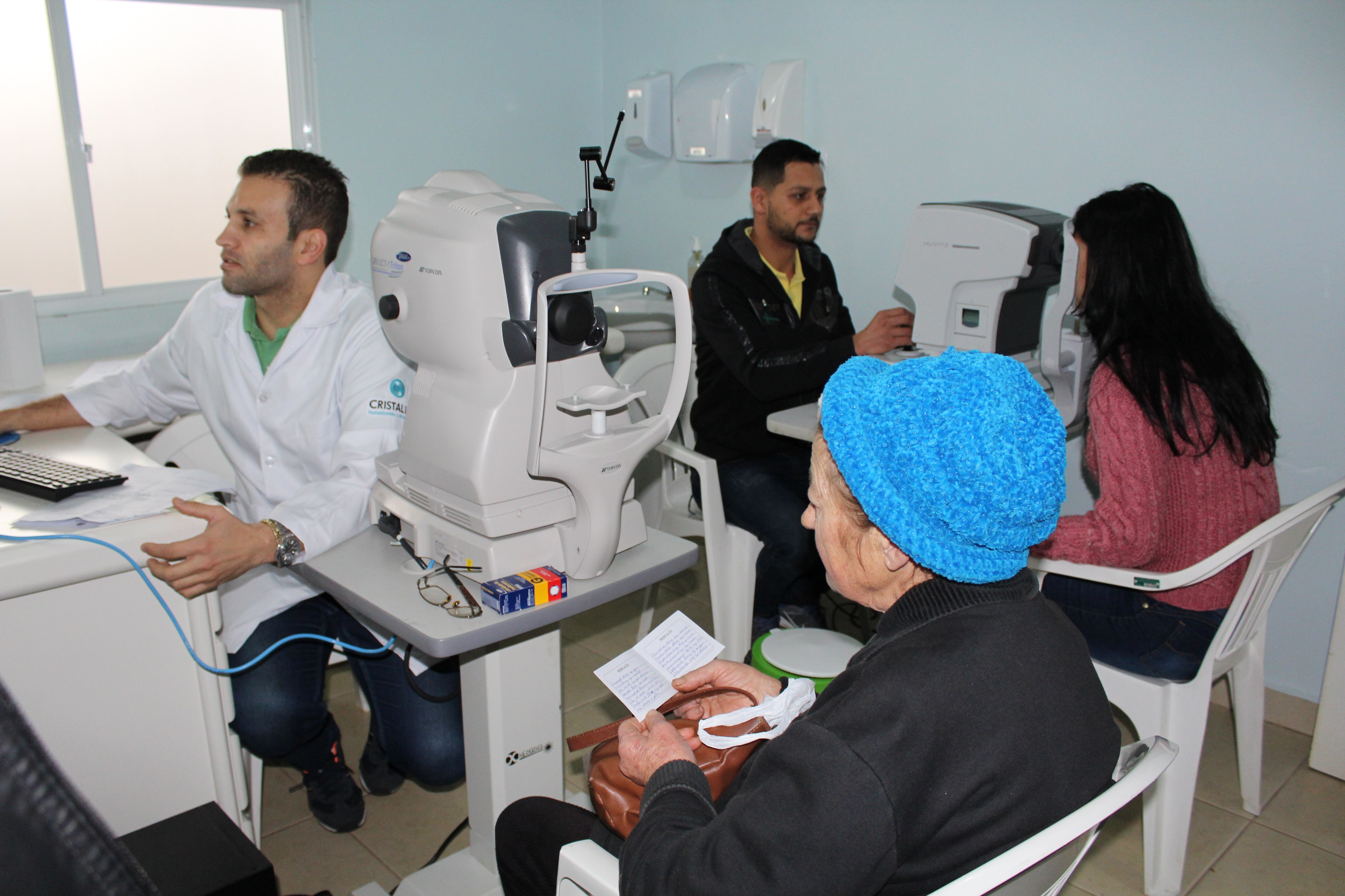 Read more about the article Consulta oftalmológica é realizada em cento e oito pacientes