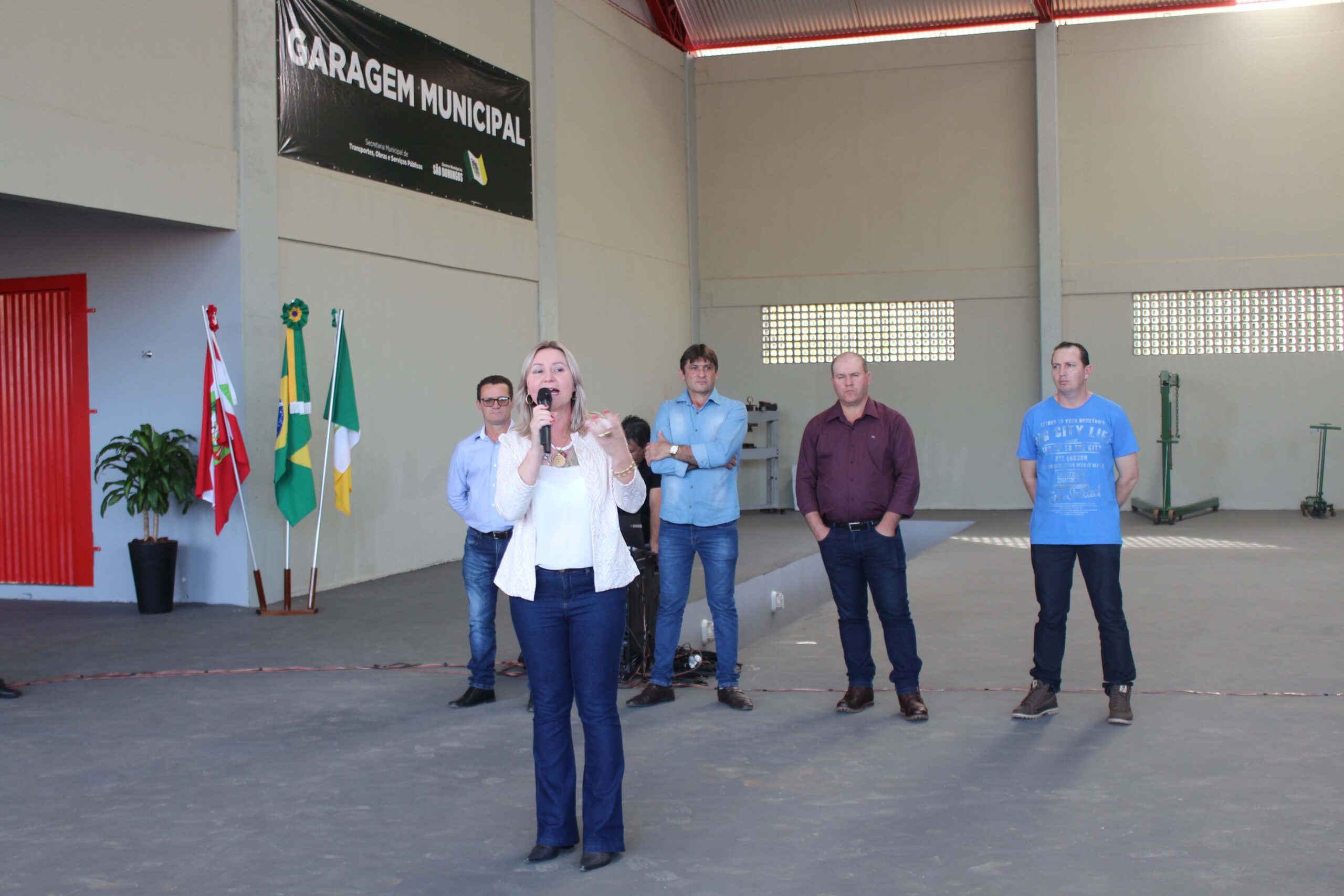 You are currently viewing Prefeita Eliéze inaugura Nova Garagem Municipal em São Domingos