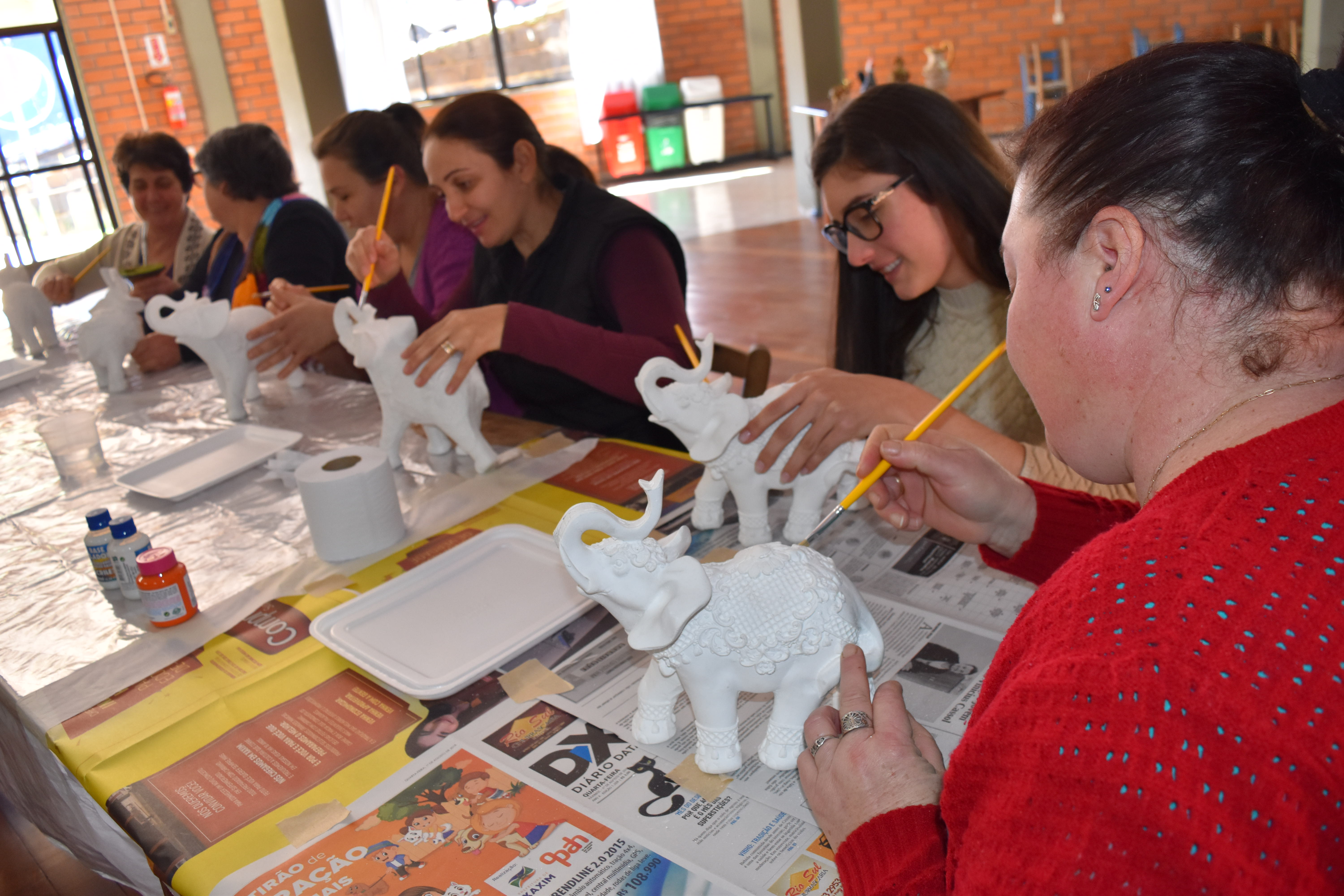 Read more about the article Mulheres de Marema iniciam curso de artesanato em gesso