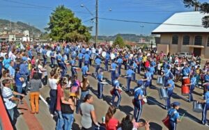 Read more about the article A Administração Municipal espera um grande público para prestigiar o desfile civil de 7 de setembro