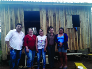 Read more about the article Ipuaçu entrega mais uma residência na Terra Indígena Xapecó