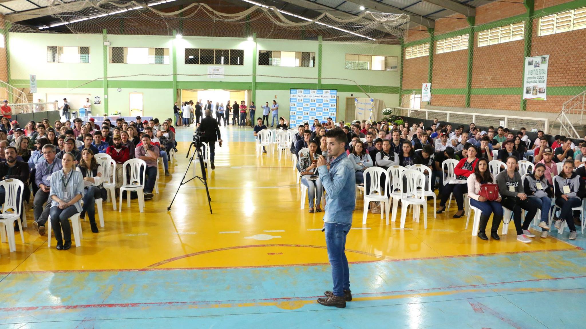 You are currently viewing Evento em Marema reuniu 300 jovens rurais de todo o Oeste Catarinense