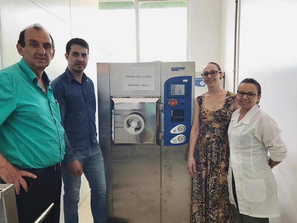 You are currently viewing Centro Municipal de Saúde recebe aparelho autoclave para esterilização de instrumentos cirúrgicos