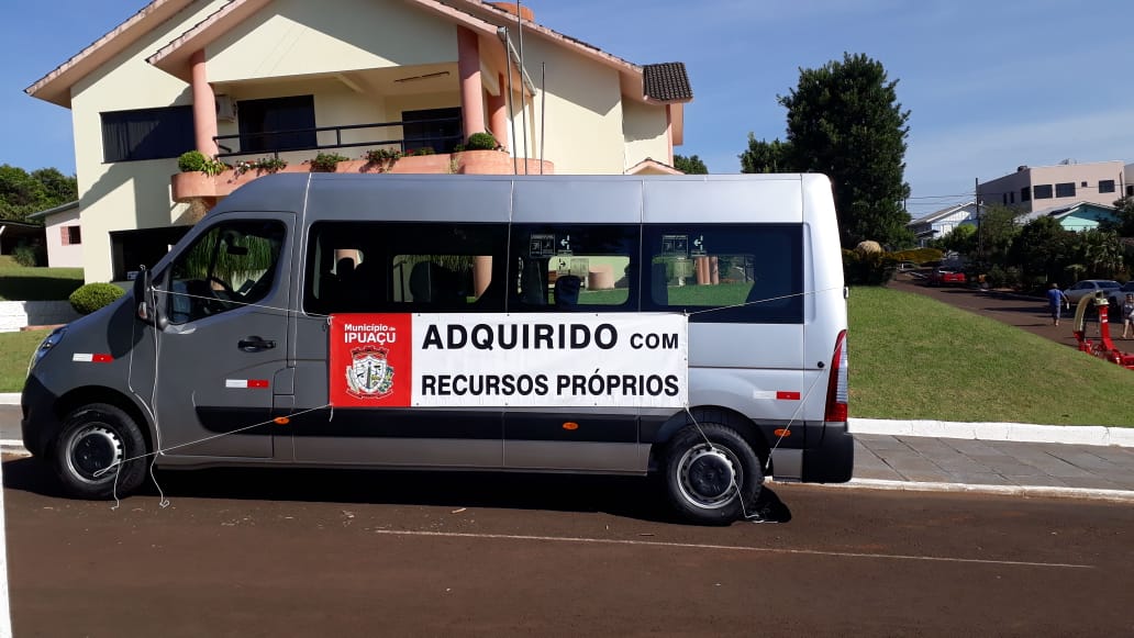 You are currently viewing Governo Municipal adquire veículo para transporte de pacientes