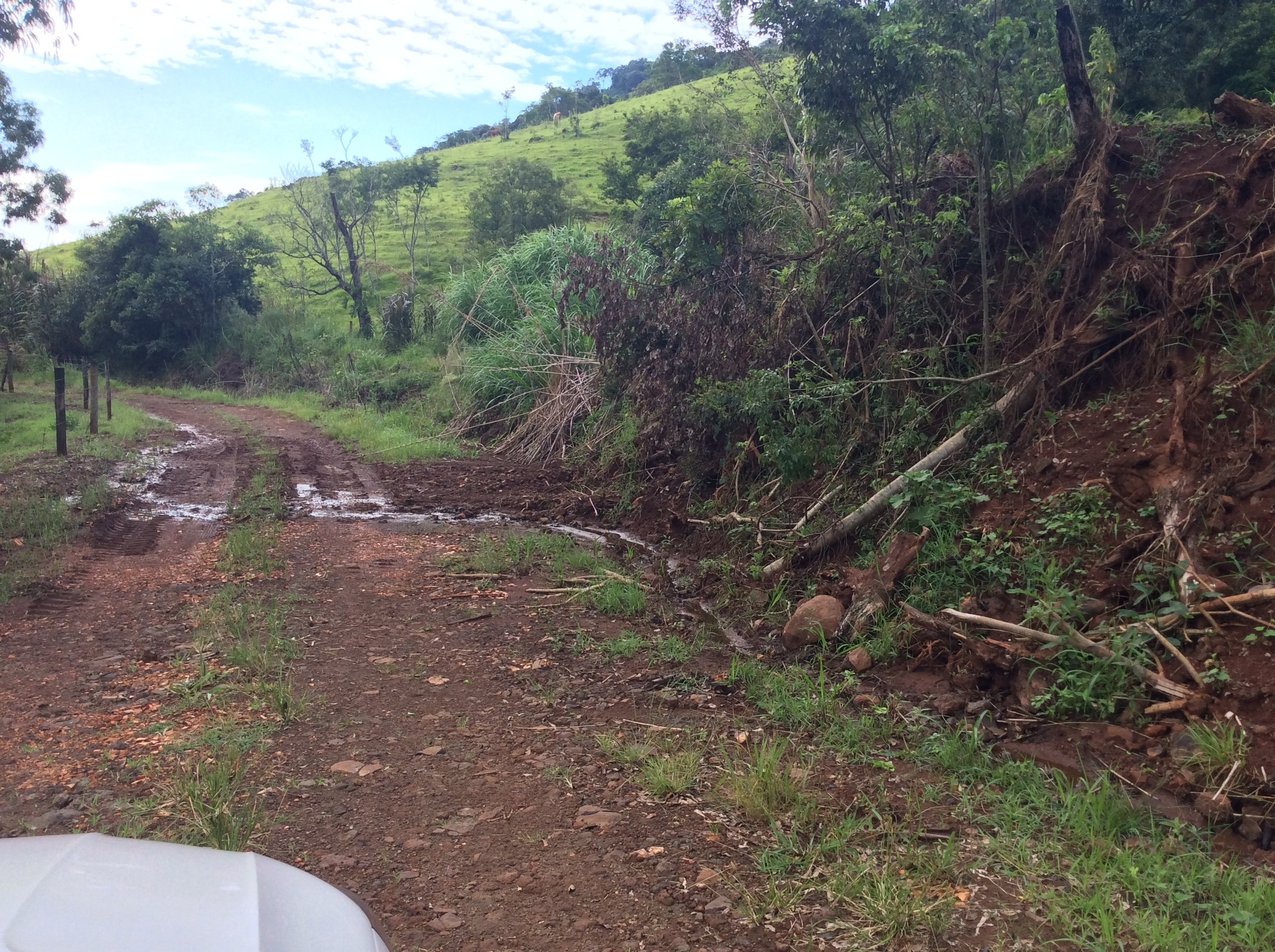 You are currently viewing Chuva danifica estradas de oito comunidades do interior