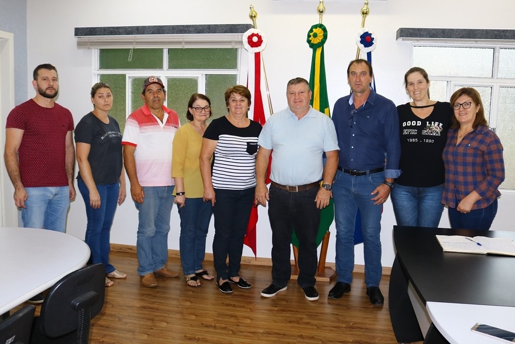 Read more about the article Vice-prefeito assume município durante férias de prefeito de Passos Maia