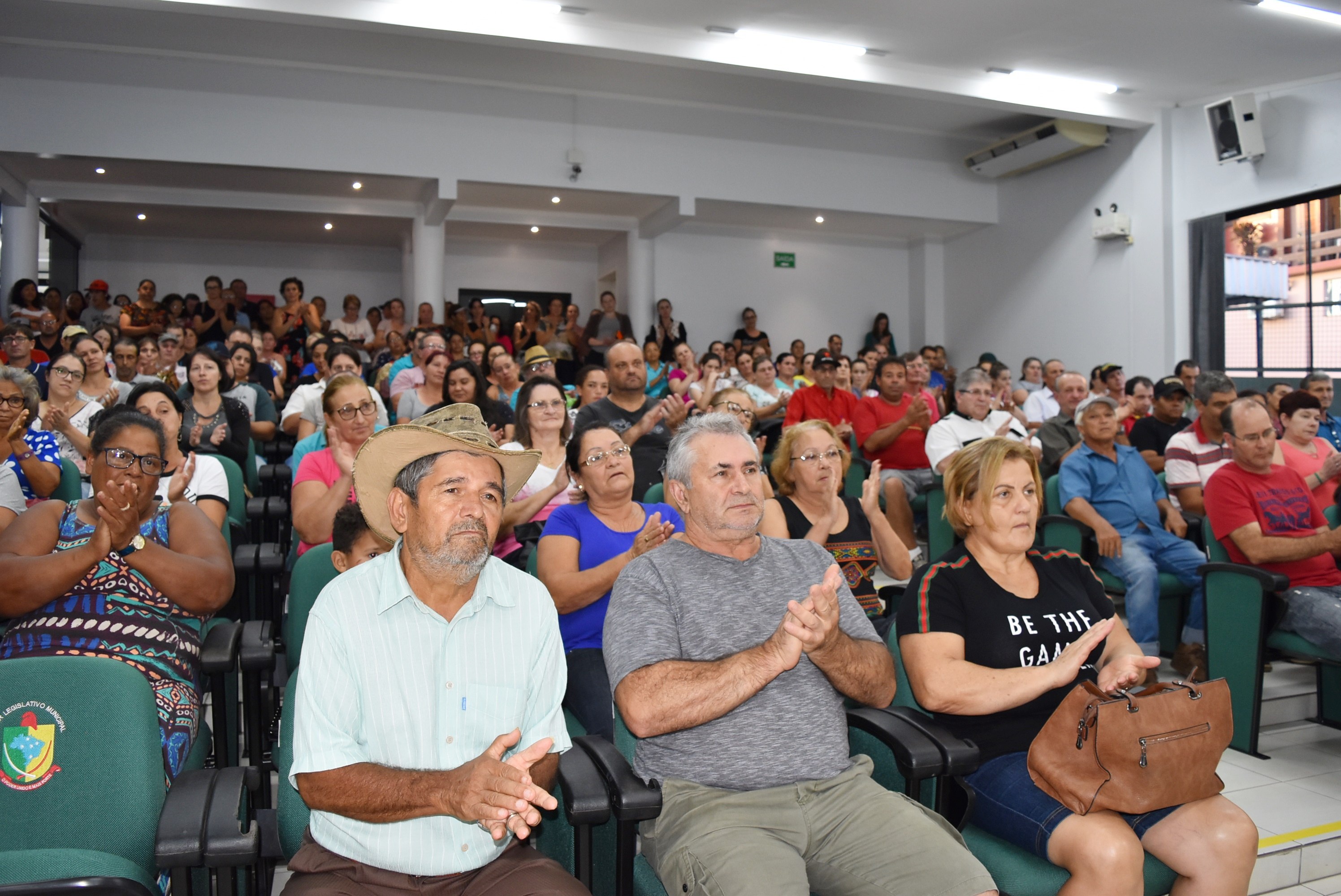 You are currently viewing Governo de Xaxim reúne pacientes para celebrar início do Mutirão de Cirurgias Ortopédicas de Coluna