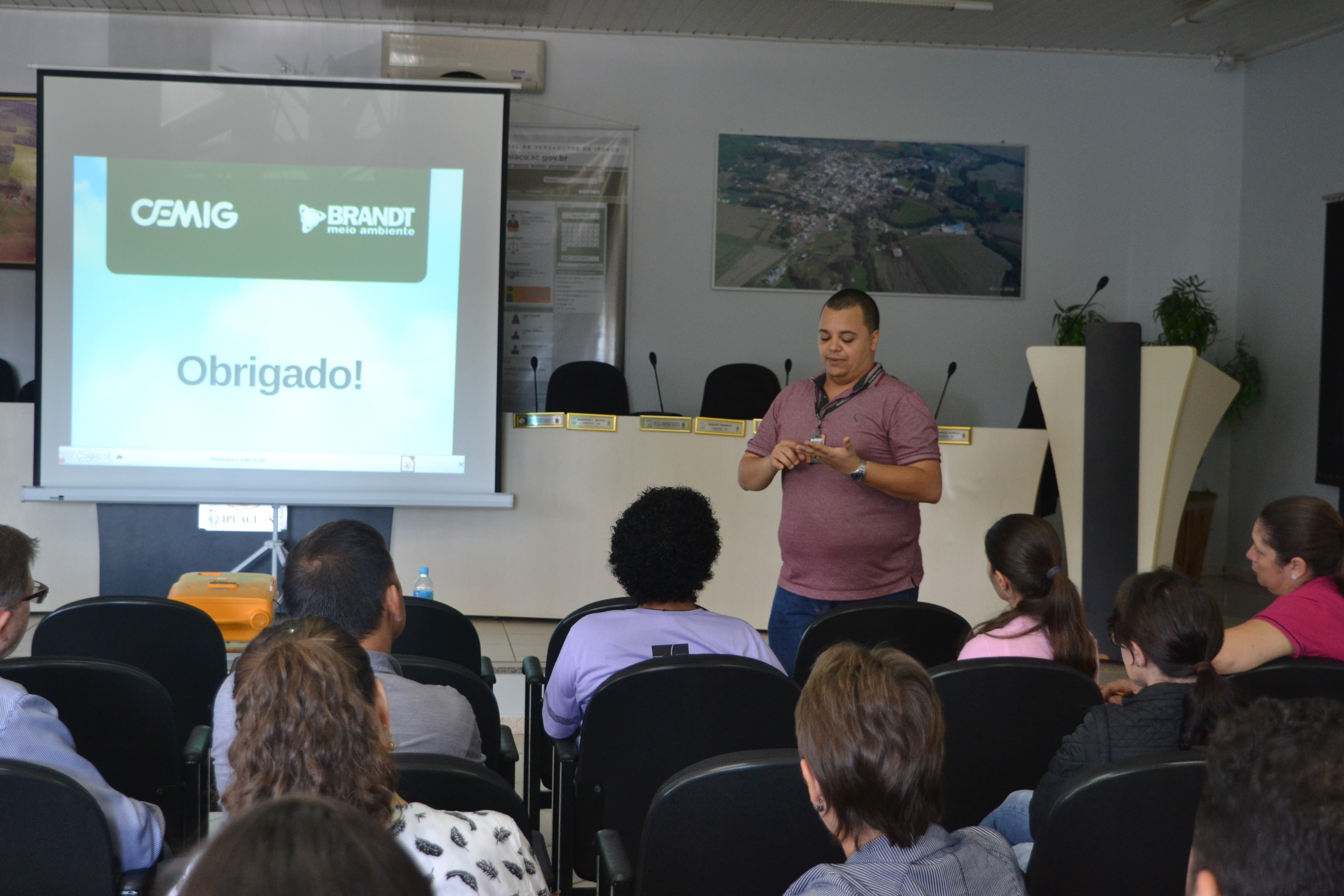 Read more about the article Programa de Educação Ambiental de PCHs é discutido em Ipuaçu