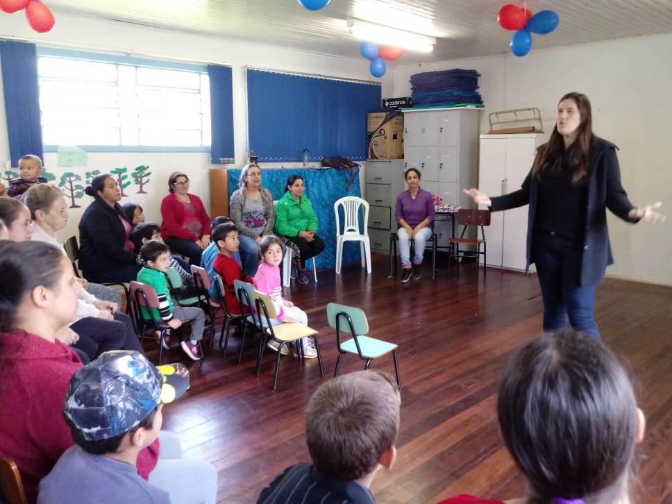 Read more about the article “Dia de quem cuida de mim” integra alunos e famílias do SCFV em Passos Maia