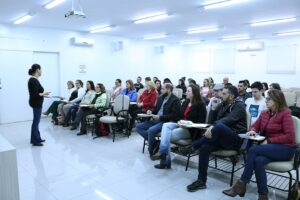 Read more about the article Curso de Projetos Culturais reúne participantes de dez municípios da AMAI