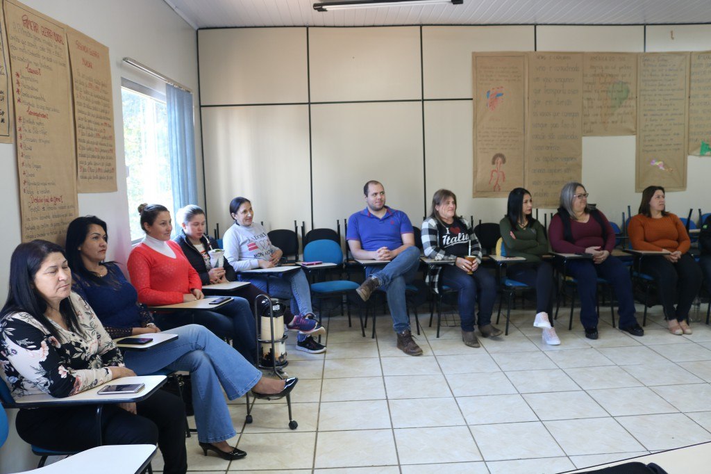 Read more about the article Associação de Conselheiros Tutelares da Amai realiza reunião mensal em Passos Maia